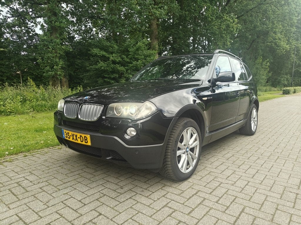 BMW X3 2.5 SI AUT 2007 Zwart, Auto's, Automaat, 1730 kg, 1800 kg, Zwart