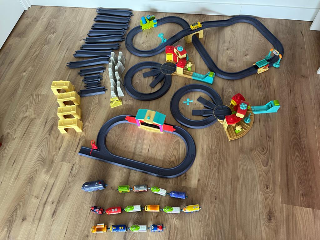 Grote Chuggington treinspeelset met veel treinen en rails, Ophalen of Verzenden, Gebruikt
