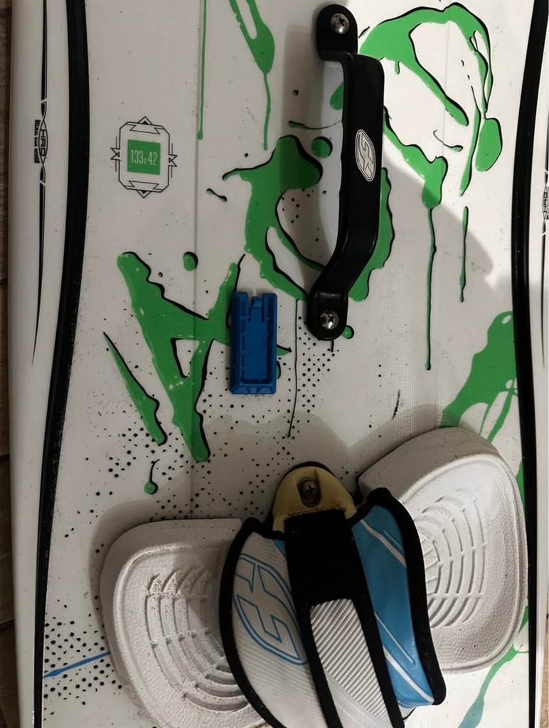Kiteboard F-One 133.42, Watersport en Boten, Twintip, Ophalen of Verzenden, Gebruikt, Kiteboard