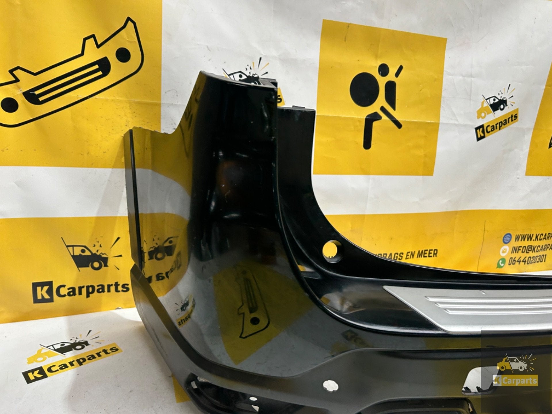 SUBARU FORESTER VOORBUMPER 2018-Heden 57704SJ310, Subaru, Info@fabrikant.eu, Fabrikantstraat 1
1000 AA  Amsterdam, NL, Ophalen of Verzenden