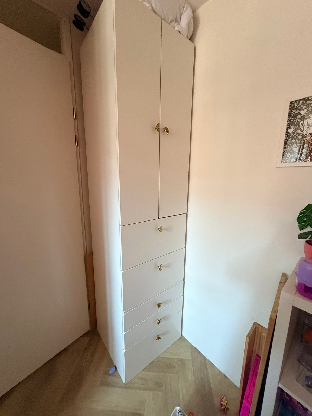 Smastad ikea kinder kast, Huis en Inrichting, Kasten | Kledingkasten, Ophalen, Overige materialen, Minder dan 50 cm, 200 cm of meer