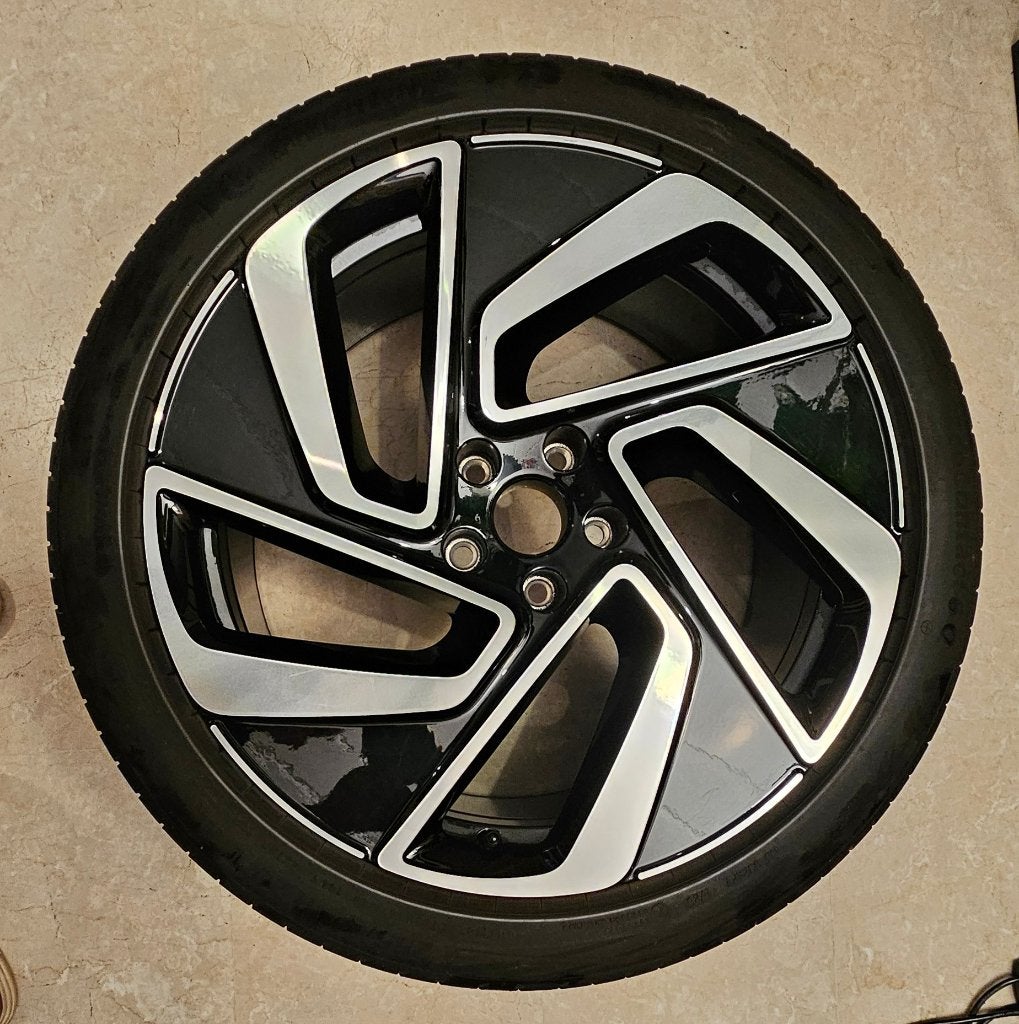 Set 20 inch ID.7 Tourer Montreal velgen met zomerbanden, Ophalen, Gebruikt, Volkswagen