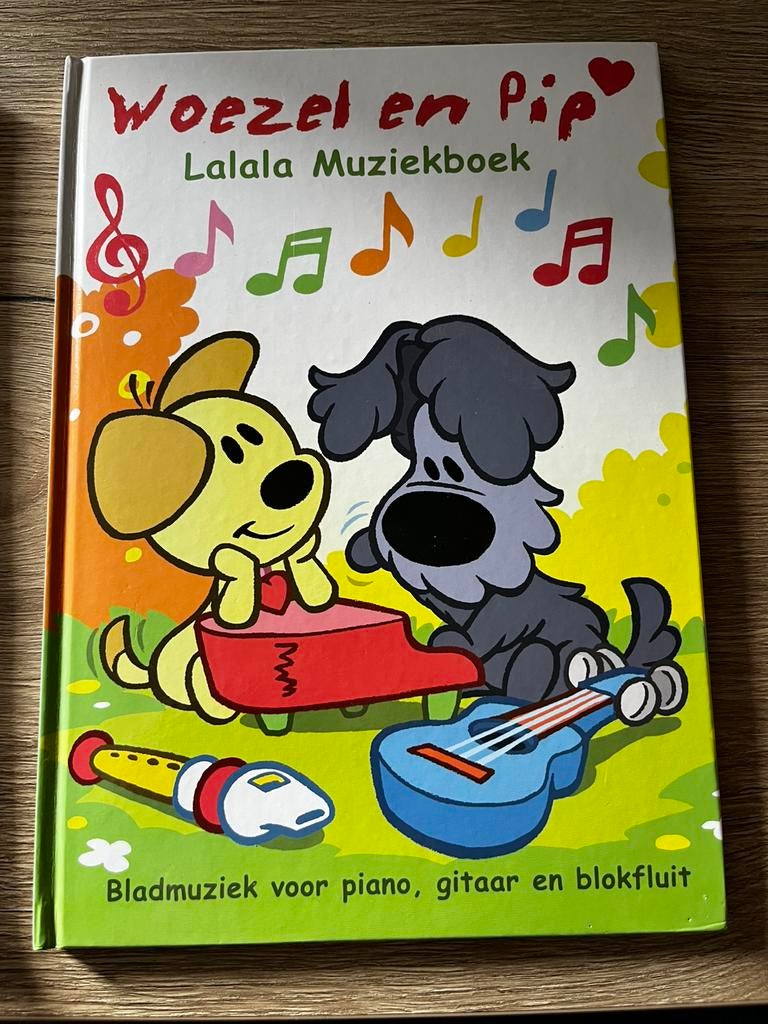 Lalala muziekboek Woezel en Pip piano gitaar bladmuziek, Ophalen of Verzenden, Zo goed als nieuw, Zwart