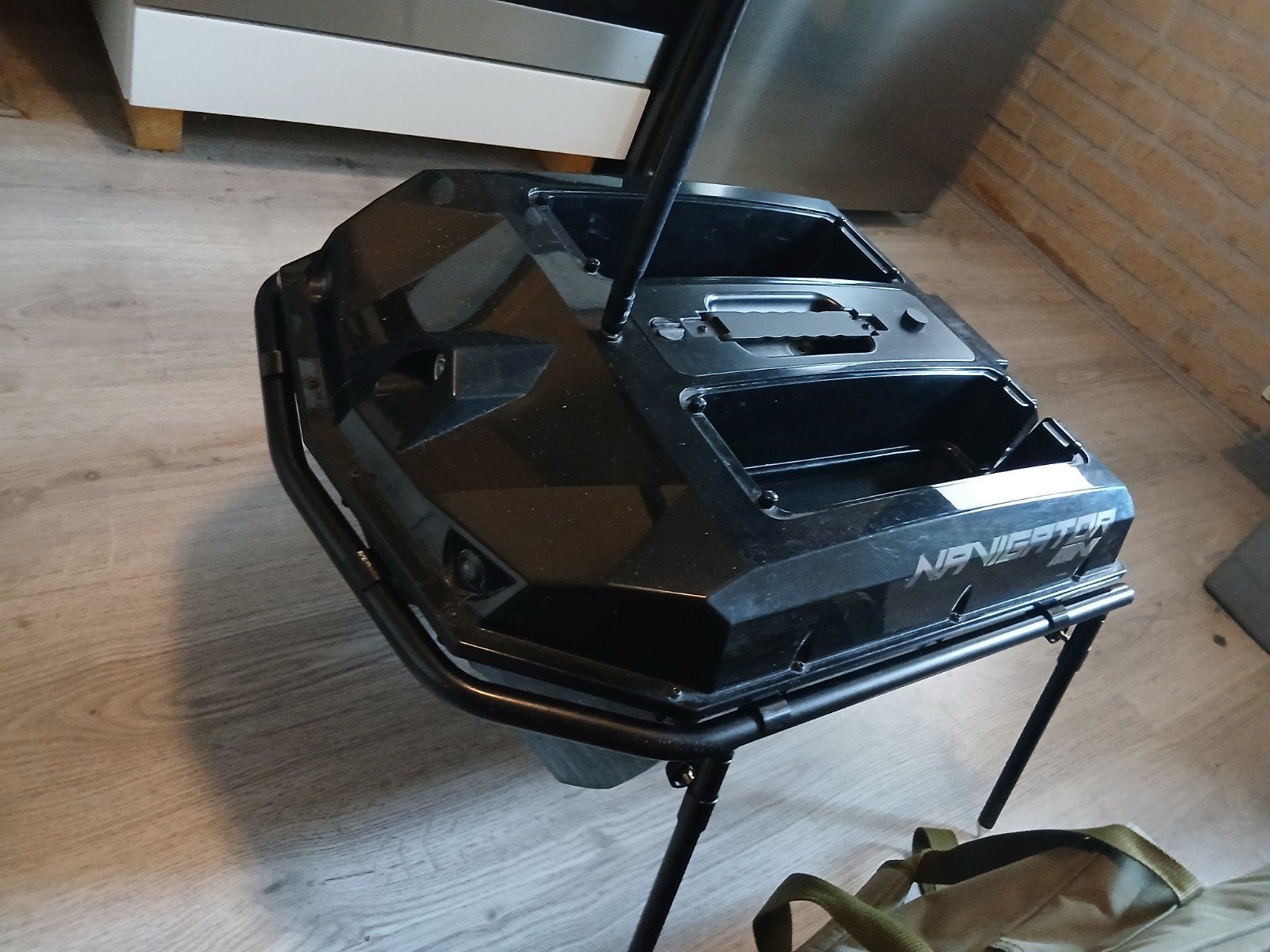 Navigator mini / toslon tf740 / inc tas / mini baitboat pod, Watersport en Boten, Hengelsport | Karpervissen, Ophalen, Overige typen