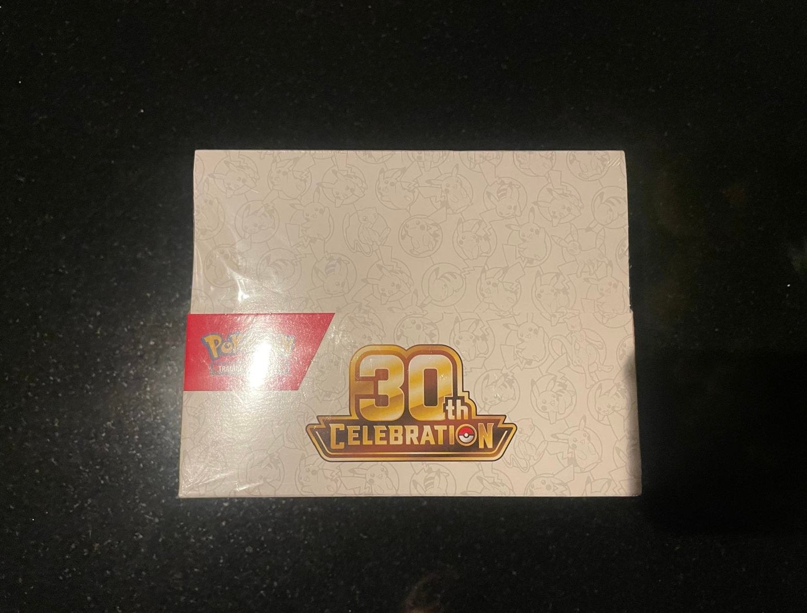 Pokemon 30th celebration mini tin (sealed display), Ophalen of Verzenden, Nieuw, Boosterbox, Foil