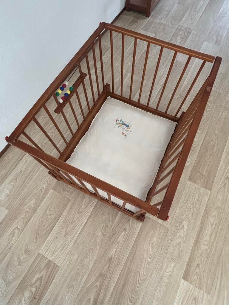 Vintage Houten Box met Telraam - LABO-BOX, Kinderen en Baby's, Boxen, Ophalen, Gebruikt, Rechthoekig, Boxkleed