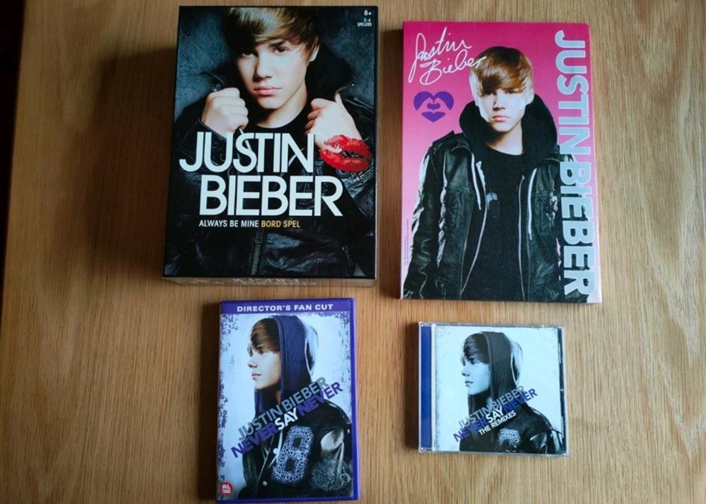 Justin Bieber Collectie: Bordspel, Schilderij, DVD & CD, Ophalen, Zo goed als nieuw, Cd of Plaat