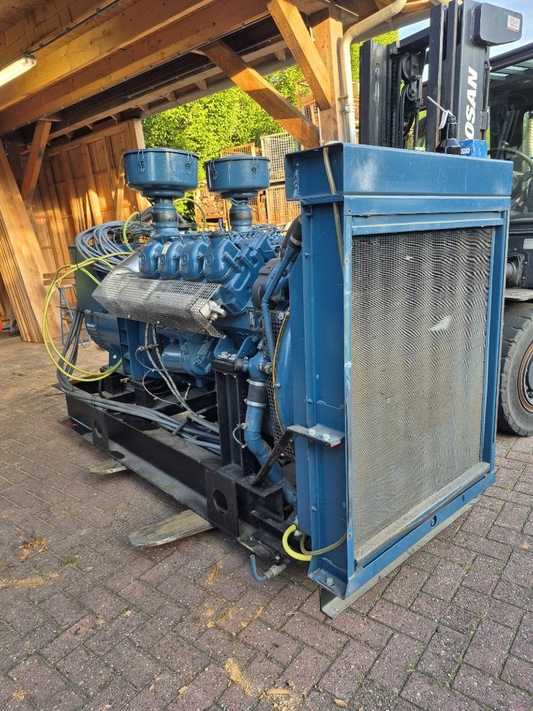 Nette 150kVA Stamford aggregaat met OM 422 V8 Diesel motor, Ophalen