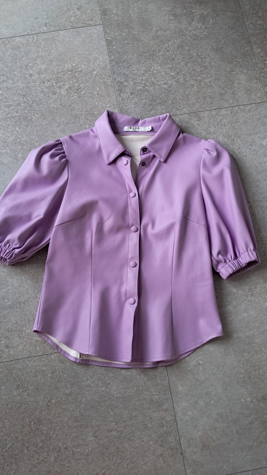 NA-KD lila blouse in nieuwstaat mt 36, NA-KD, Paars, Ophalen of Verzenden, Zo goed als nieuw