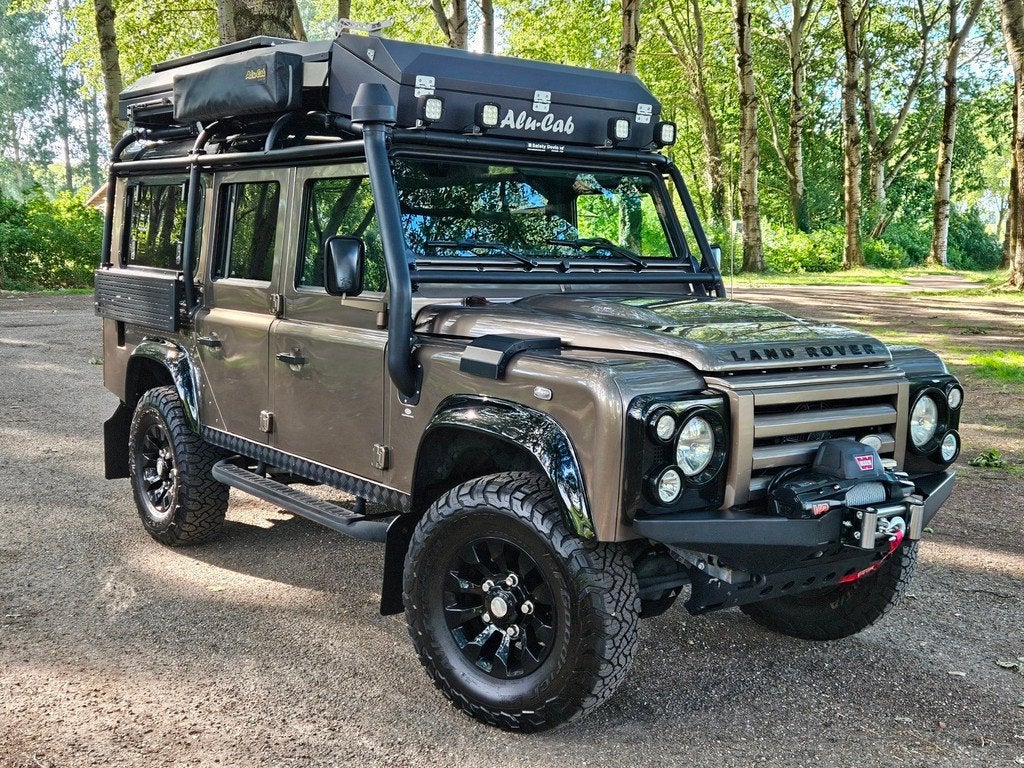 Land Rover Defender 110 2.2 D Rough Expeditie, Auto's, Land Rover, 1987 kg, Gebruikt, Zwart, 122 pk