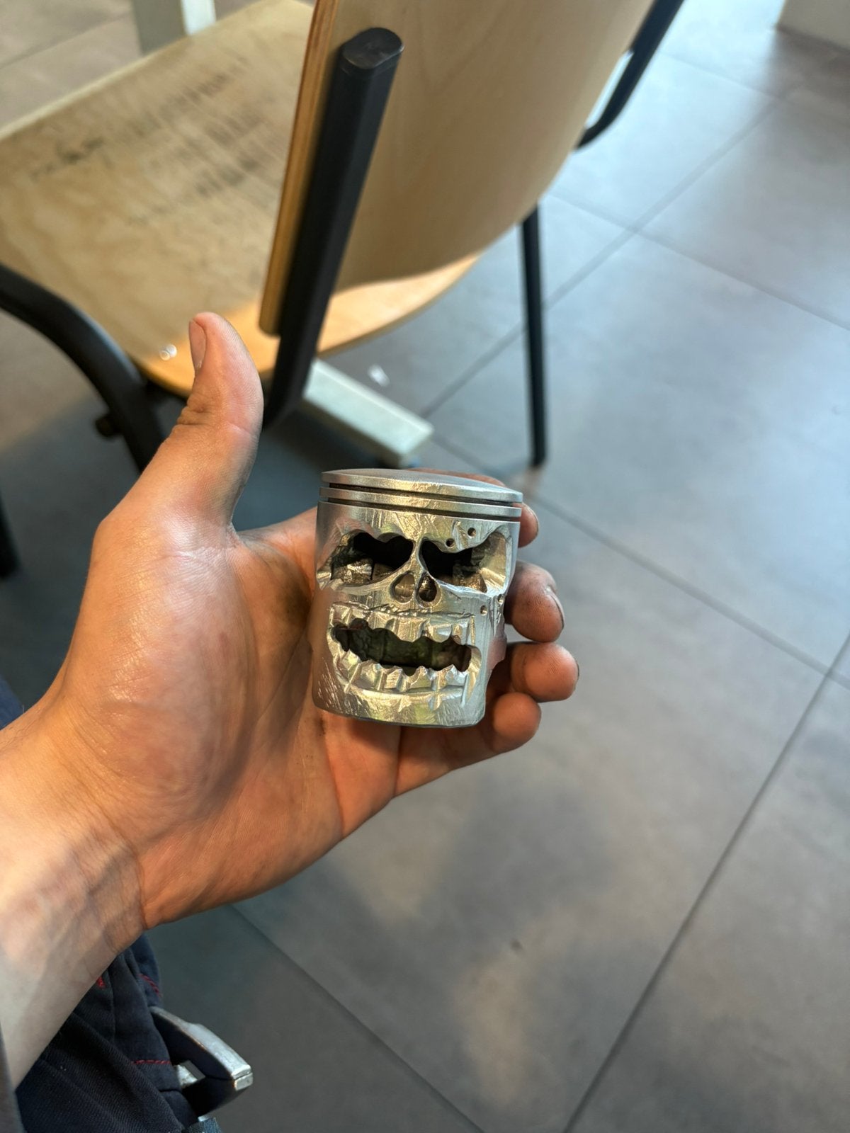 Handgemaakte piaggio 125cc skull zuiger -uniek -kunstwerk, Ophalen of Verzenden, Nieuw