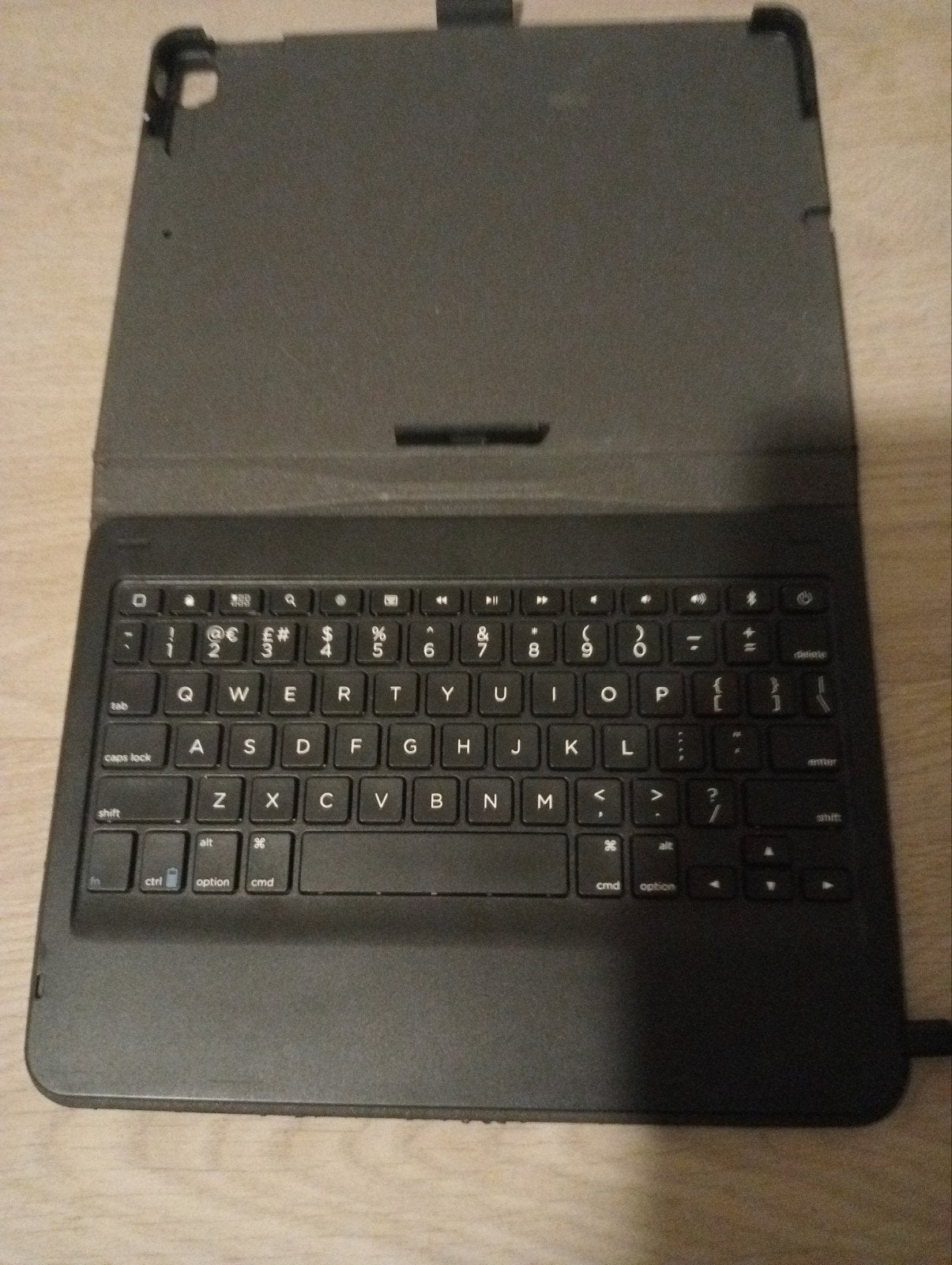 Zagg toetsenbordhoes voor iPad 10,2 inch, Ophalen of Verzenden, Gebruikt