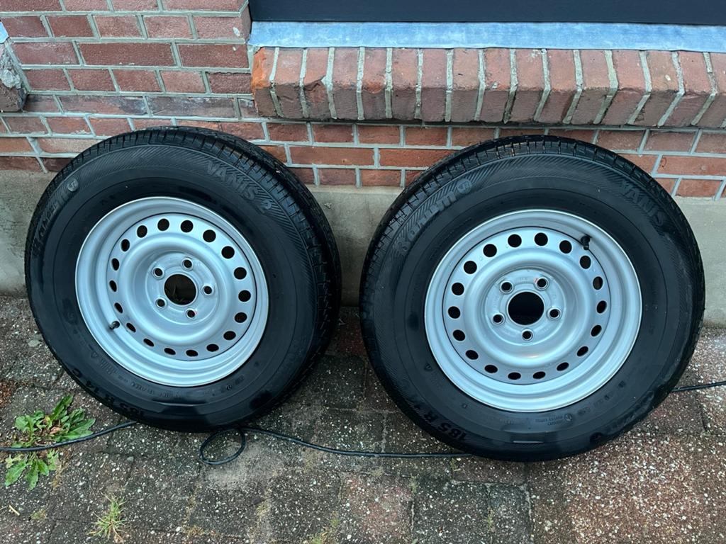 Caravan velgen met banden, Ophalen, Zo goed als nieuw