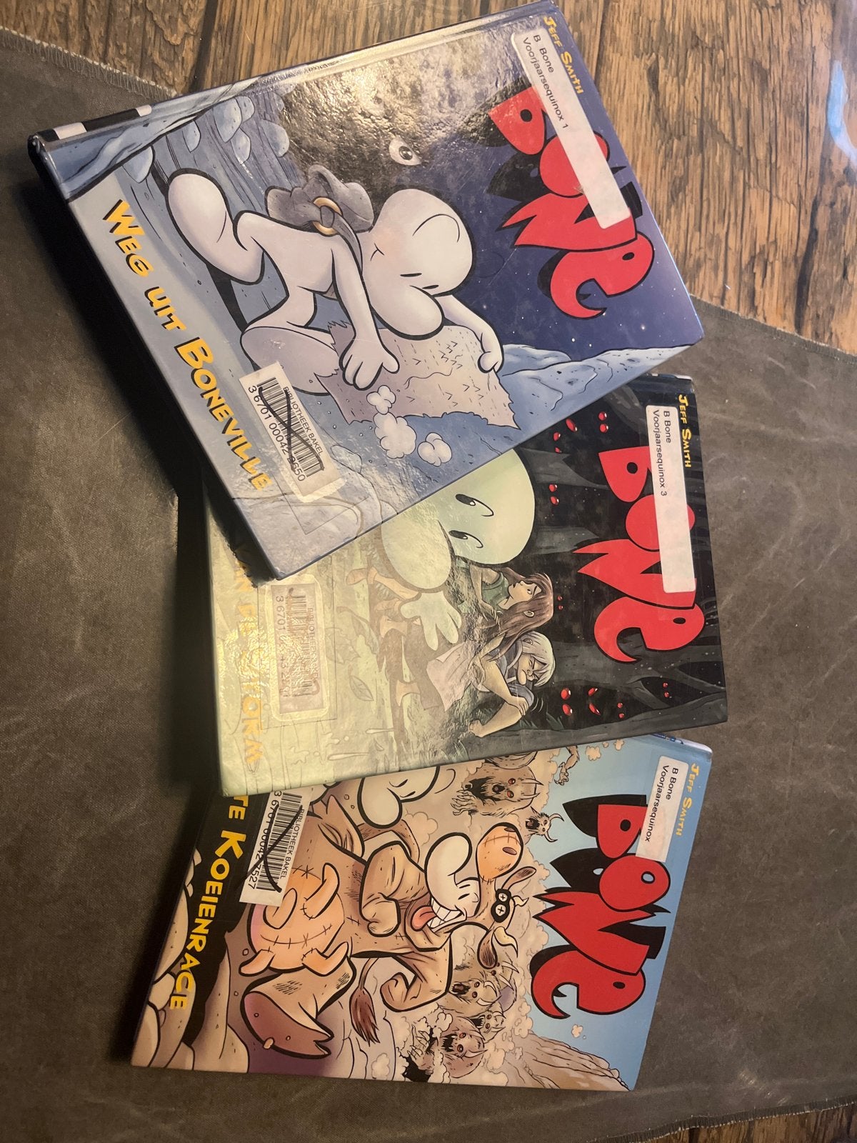 Bone stripboeken - Deel 1, 2 en 3 (Jeff Smith), Meerdere stripboeken, Ophalen of Verzenden, Zo goed als nieuw