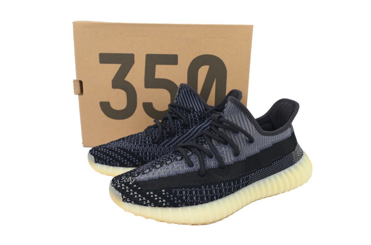 adidas Yeezy Boost 350 V2 'Carbon', Ophalen of Verzenden, Zo goed als nieuw, Zwart