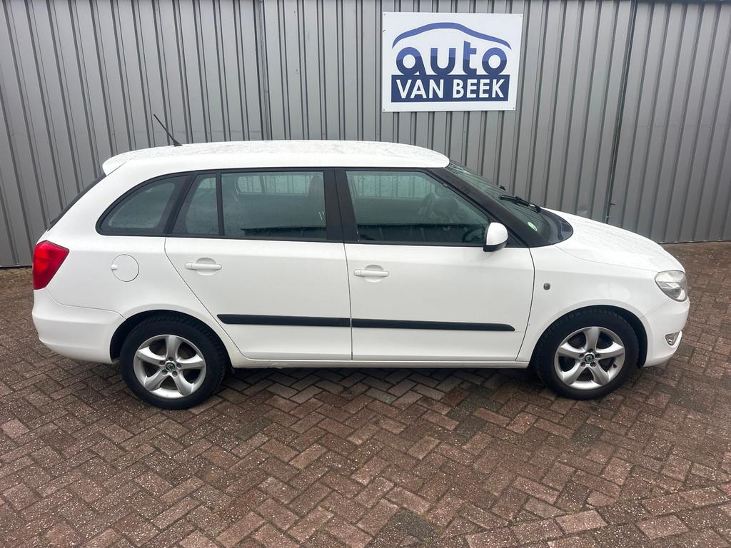 Skoda Fabia Combi 1.2 TDI Greenline, Voorwielaandrijving, Euro 5, 1199 cc, Wit