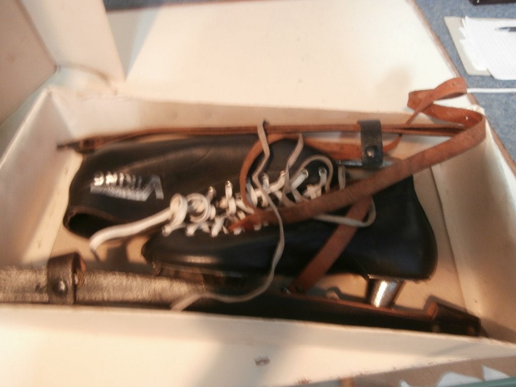 schaatsen Noren schaatsen Viking met zwikbandjes mt 41 leer, Viking, Gebruikt, Ophalen of Verzenden, Noren