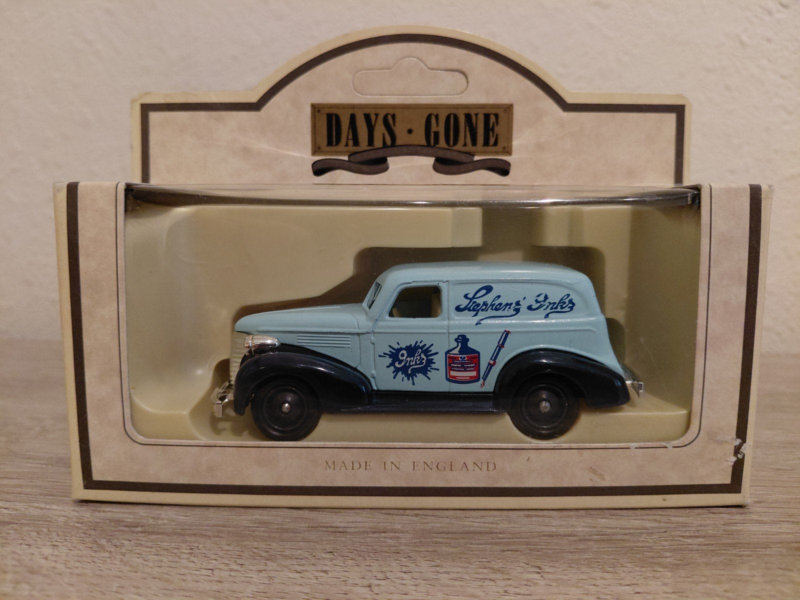 'Stephen's Inks' 1939 Chevrolet Panel Van, Overige merken, Verzenden, 1:32 tot 1:50, Nieuw