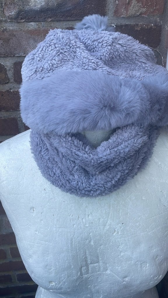 Nieuwe dames wintersets muts en sjaal/col – €10, Ophalen of Verzenden, Nieuw, Maat 38/40 (M), Muts