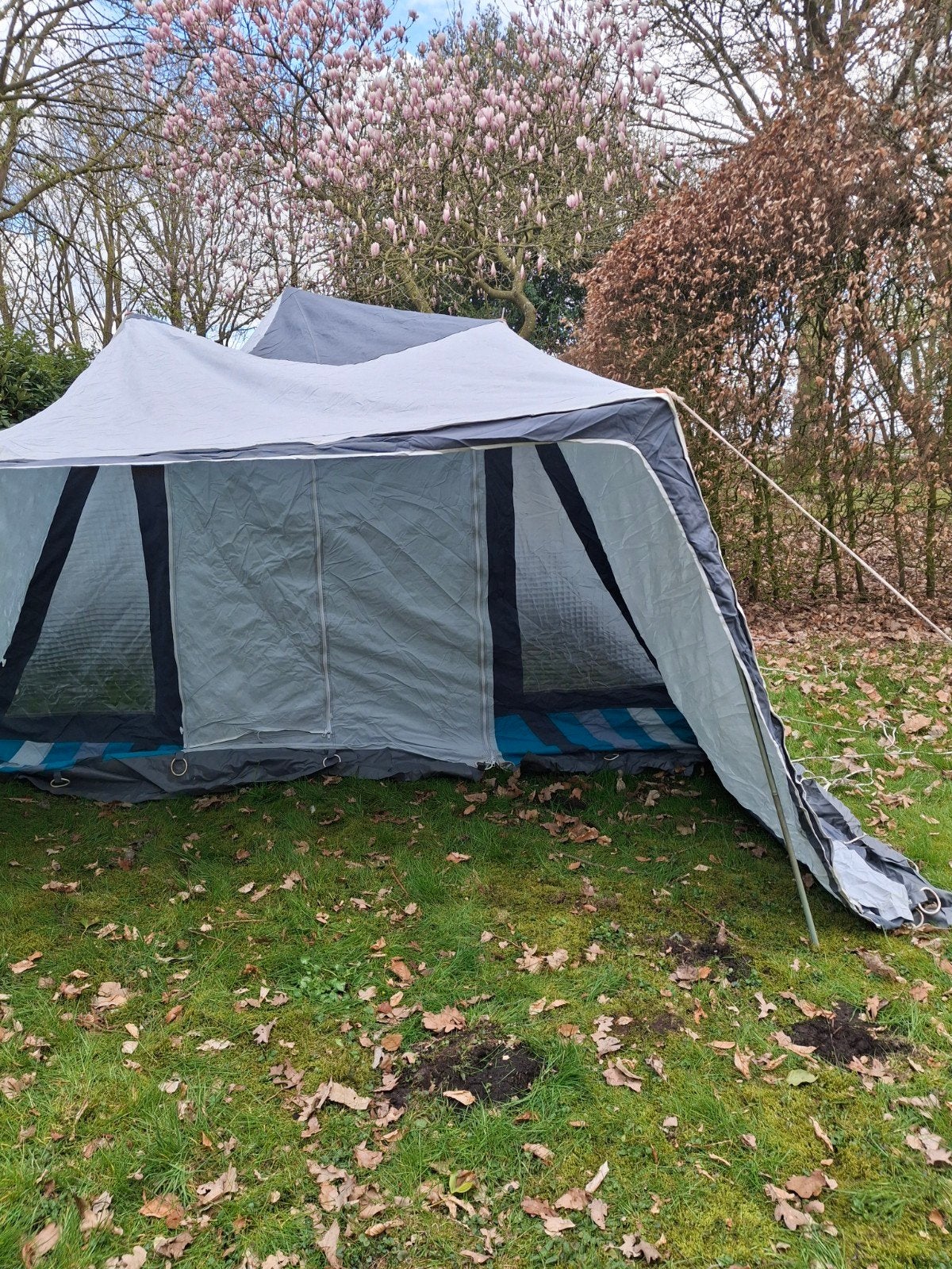 Tentdoek blauw, Ophalen, Gebruikt