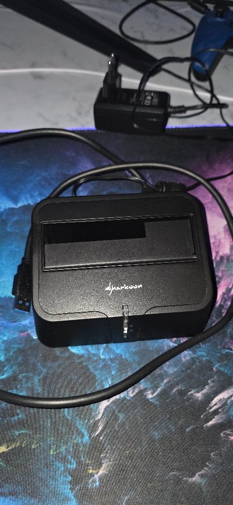 sharkoon sata quickport xt, Computers en Software, Dockingstations, Overige merken, Ophalen of Verzenden, Zo goed als nieuw, Docking station