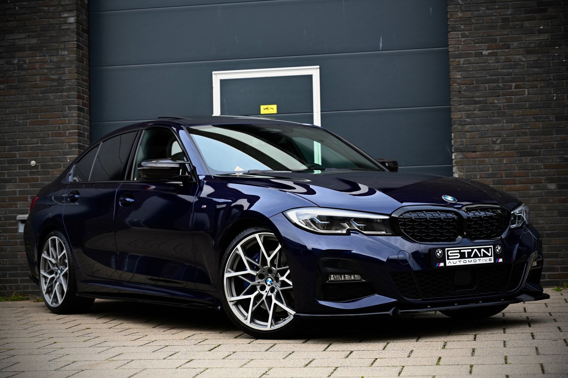BMW 3-serie BMW 330i High Executive Edition | M-Sport | Lase, Auto's, Achterwielaandrijving, Gebruikt, 4 cilinders, 1445 kg
