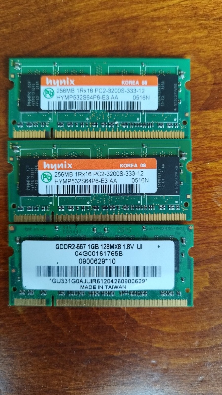 Hynix DDR2 RAM - 2x 256MB PC2-3200S & 1x 1GB GDDR2-667, Computers en Software, RAM geheugen, 333, 667, Ophalen of Verzenden, DDR2