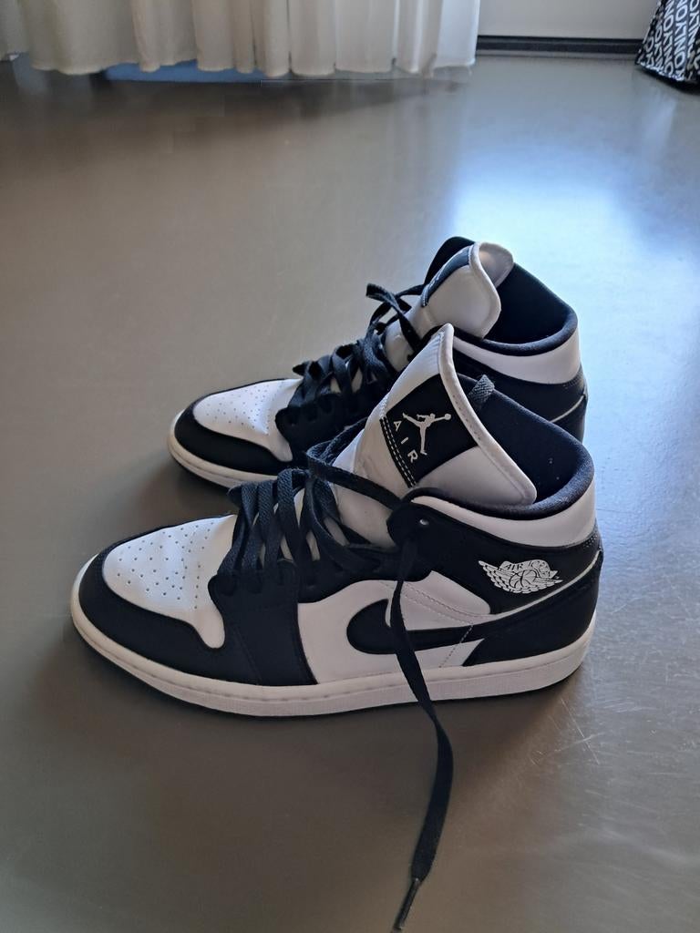 Nike Air Jordan 1 Mid Zwart Wit, Nike Air Jordan, Zwart, Ophalen of Verzenden, Sneakers of Gympen