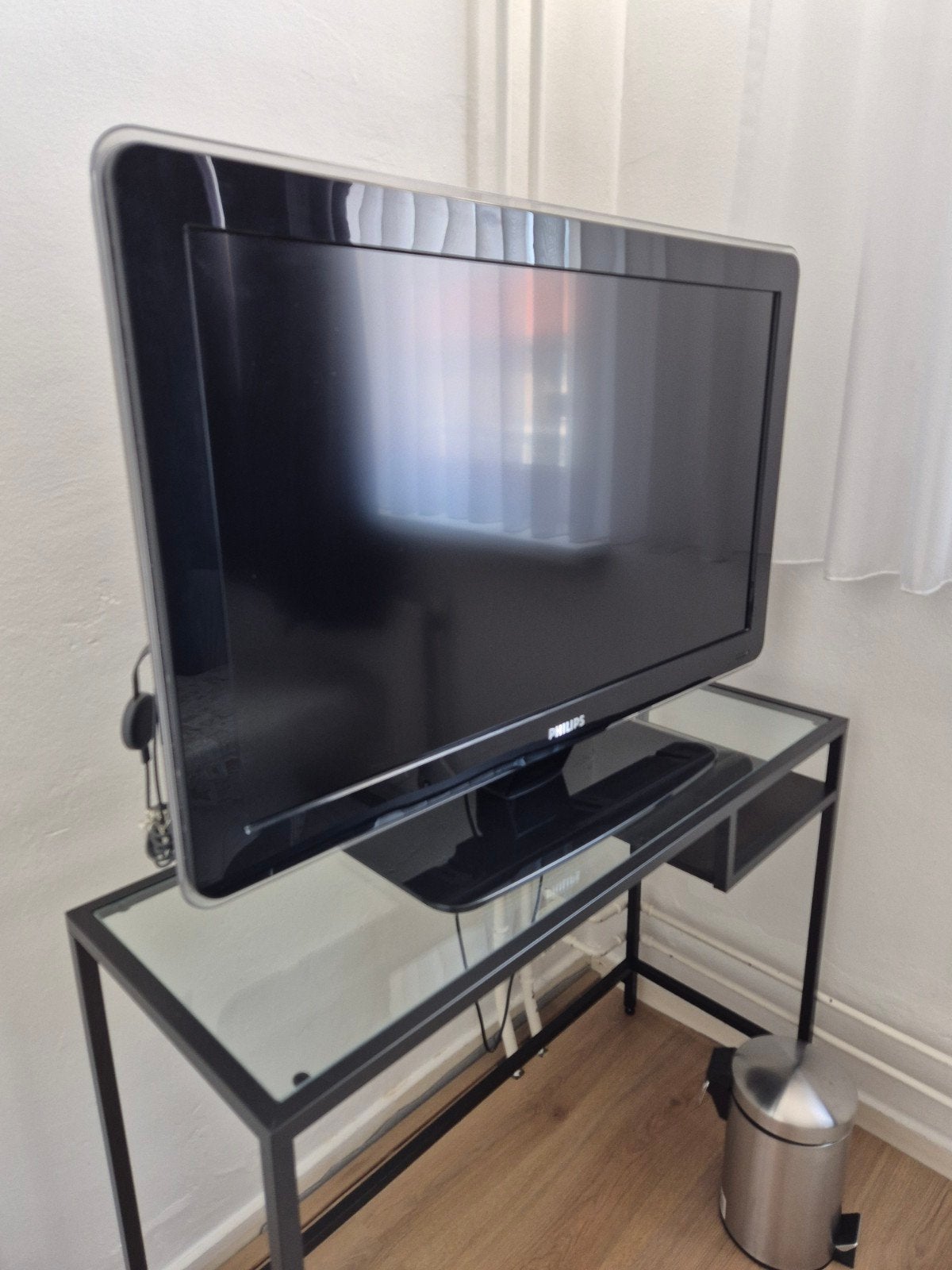 PHILIPS TELEVISION €50, Ophalen, 100 tot 150 cm, Zo goed als nieuw, Minder dan 100 cm