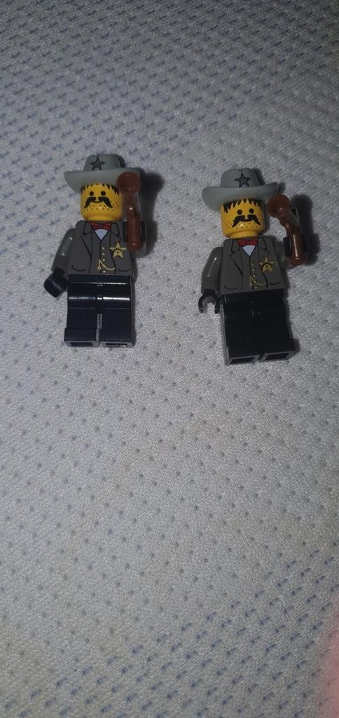 2x Lego Sheriff Minifiguren - Vintage Western (1980-1990), Ophalen, Gebruikt, Overige thema's, Lego