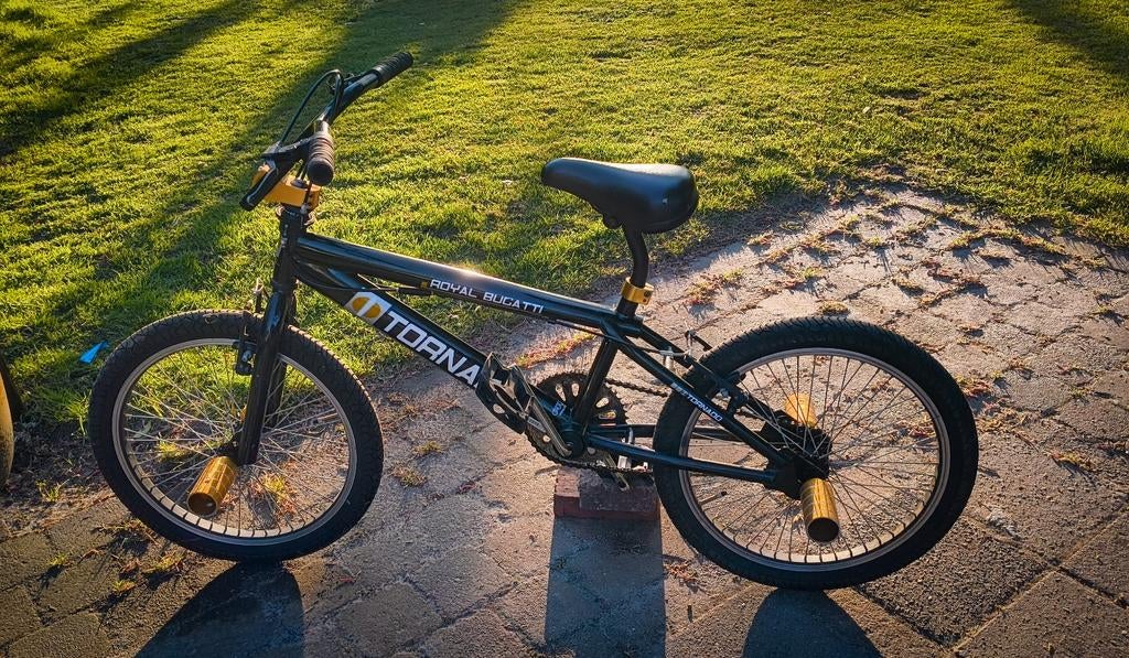 Royal Bugatti Tornado 20 inch Freestyle BMX - Zwart/Goud, Fietsen en Brommers, Fietsen | Crossfietsen en BMX, Gebruikt, 16 tot 20 inch