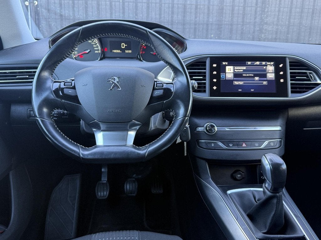 Peugeot 308 1.2 PureTech Allure 2e Eigenaar|Navi|Clima|Cruis, Auto's, Peugeot, Voorwielaandrijving, Gebruikt, Euro 6, 1199 cc