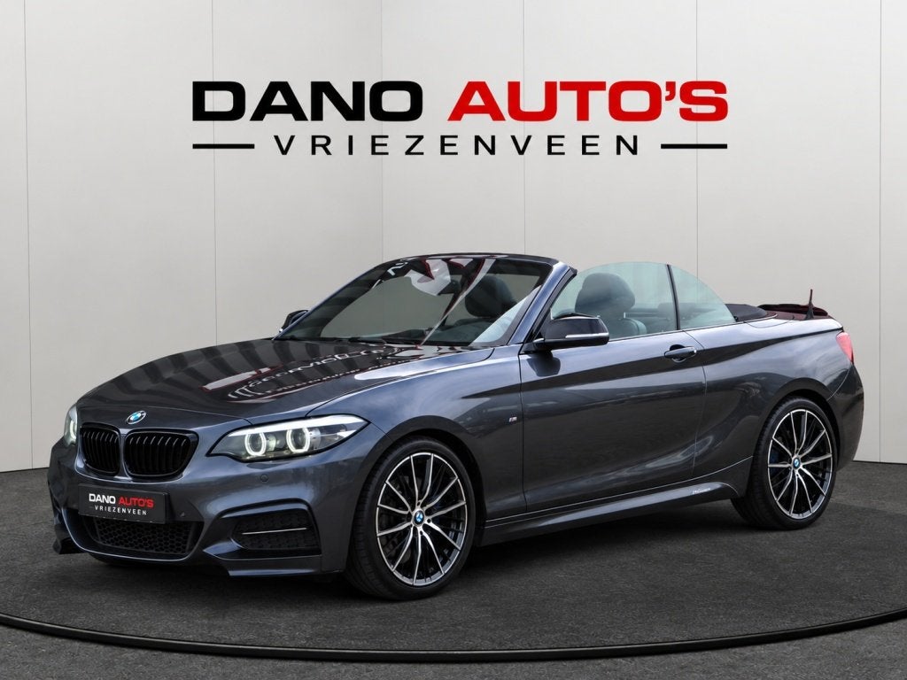BMW 2 Serie M240i Cabrio 400PK M-Performance LED/Camera/Navi, Dealer onderhouden, Gebruikt, Cabriolet, 4 stoelen