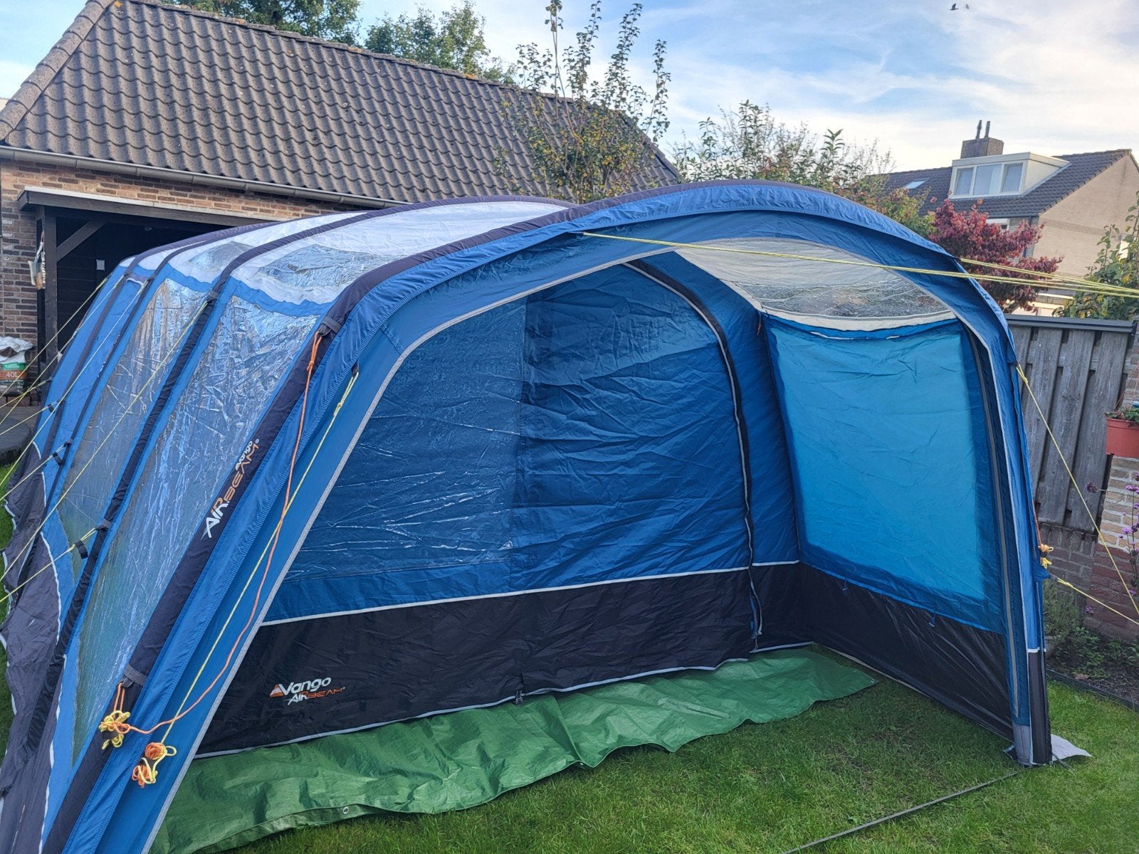 Vango Airbeam Edoras 500XL, zeer ruime 5 persoons tent, zgan, Caravans en Kamperen, Ophalen, Zo goed als nieuw, Tot en met 5