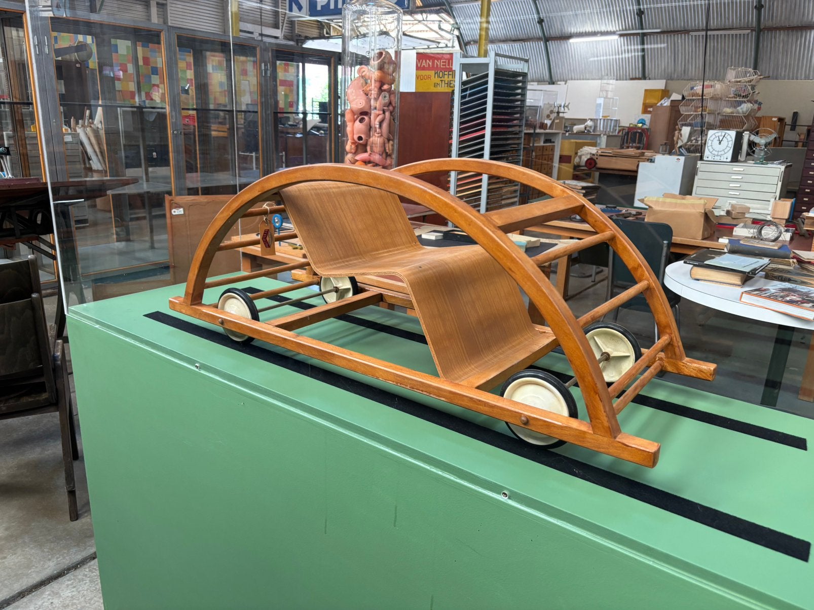Schaukelwagen, Ophalen