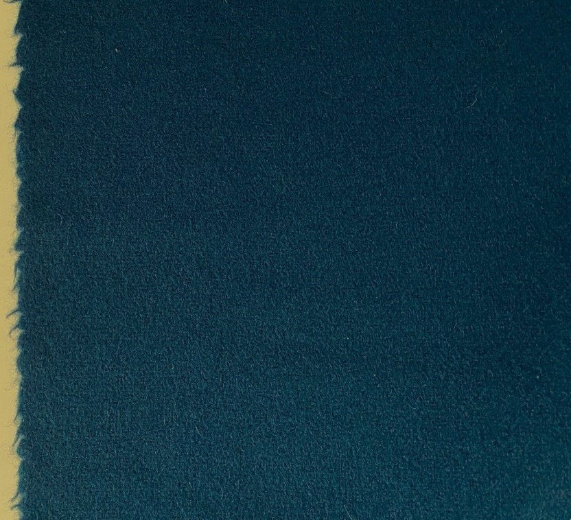 Kvadrat Tonus 4 132; (raf-)blauw; 2x restant meubelstoffen, Wol, Blauw, 120 cm of meer, Ophalen of Verzenden