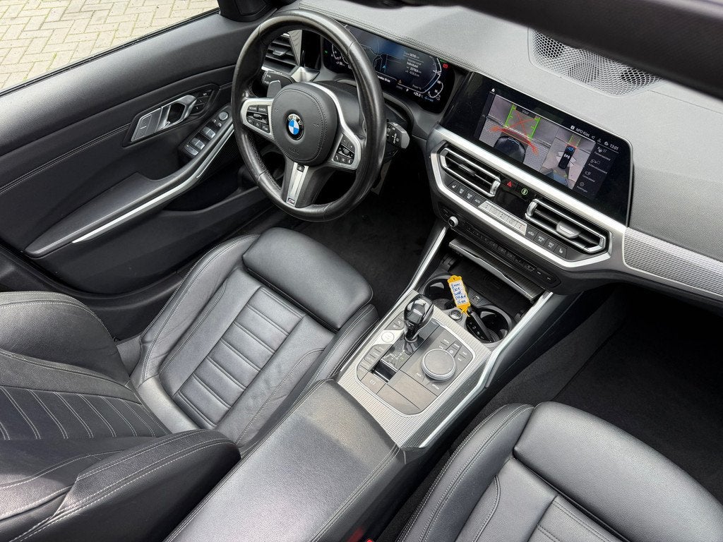 BMW 3-serie Touring 330e High Executive - M Sport Pano Laser, Auto's, BMW, 1998 cc, Achterwielaandrijving, Gebruikt, 4 cilinders