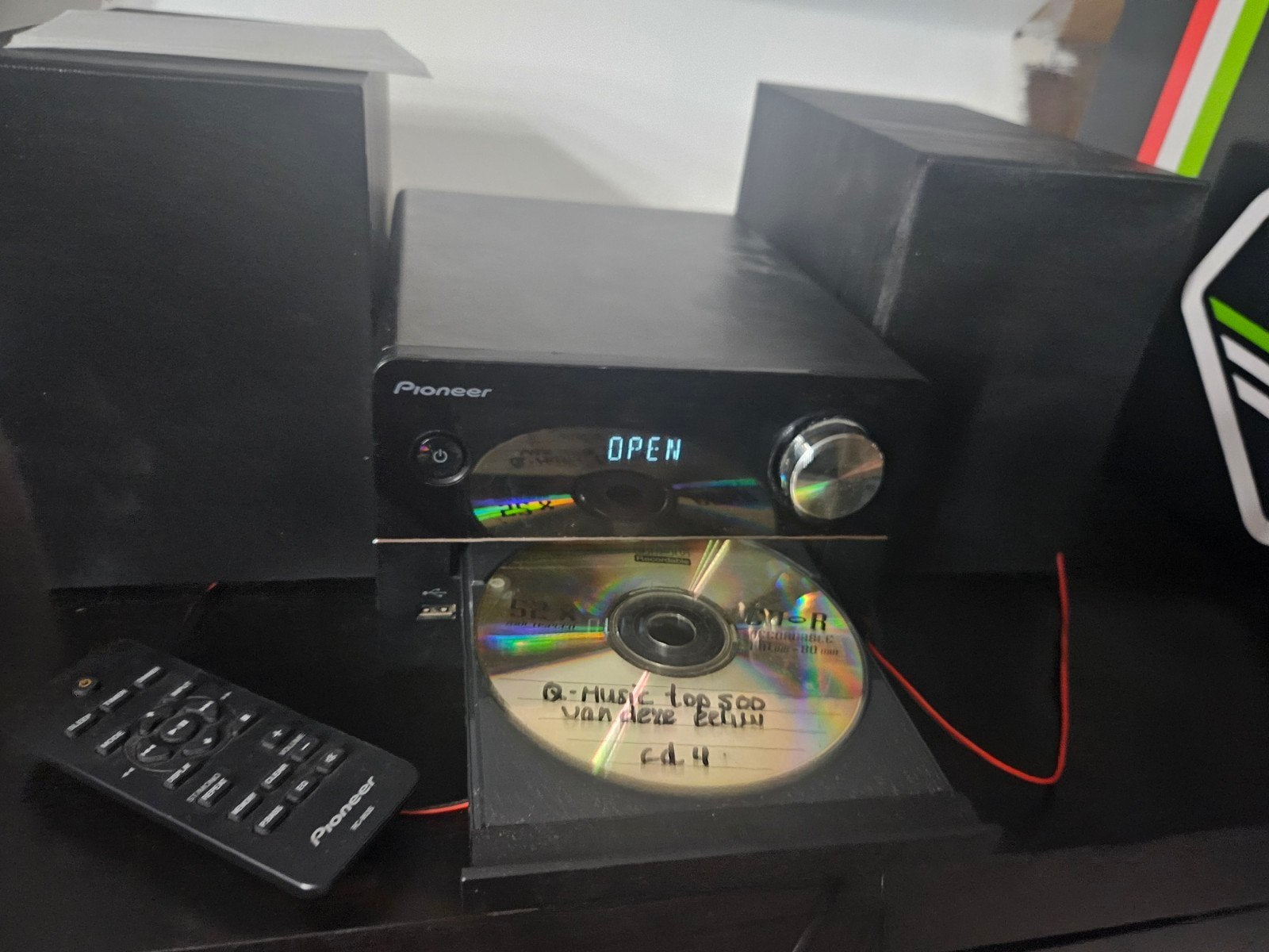 Ouderwetse radio, Ophalen of Verzenden, Zo goed als nieuw, Radio, Met cd-speler
