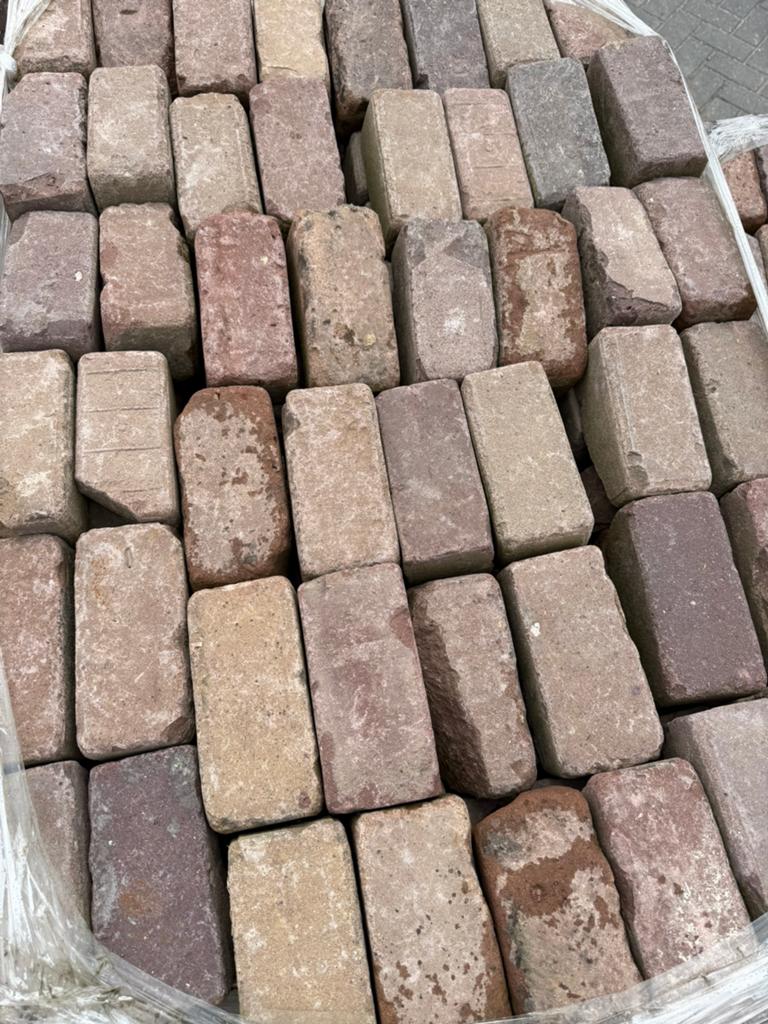 Gebakken klinkers oud  20x10x9 cm dik, Ophalen, Zo goed als nieuw, Klinkers