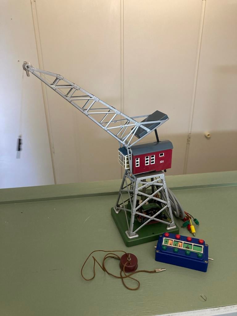 Märklin hijskraan met doos, bediening en magneet, Ophalen, Wisselstroom, Gebruikt, Overige typen