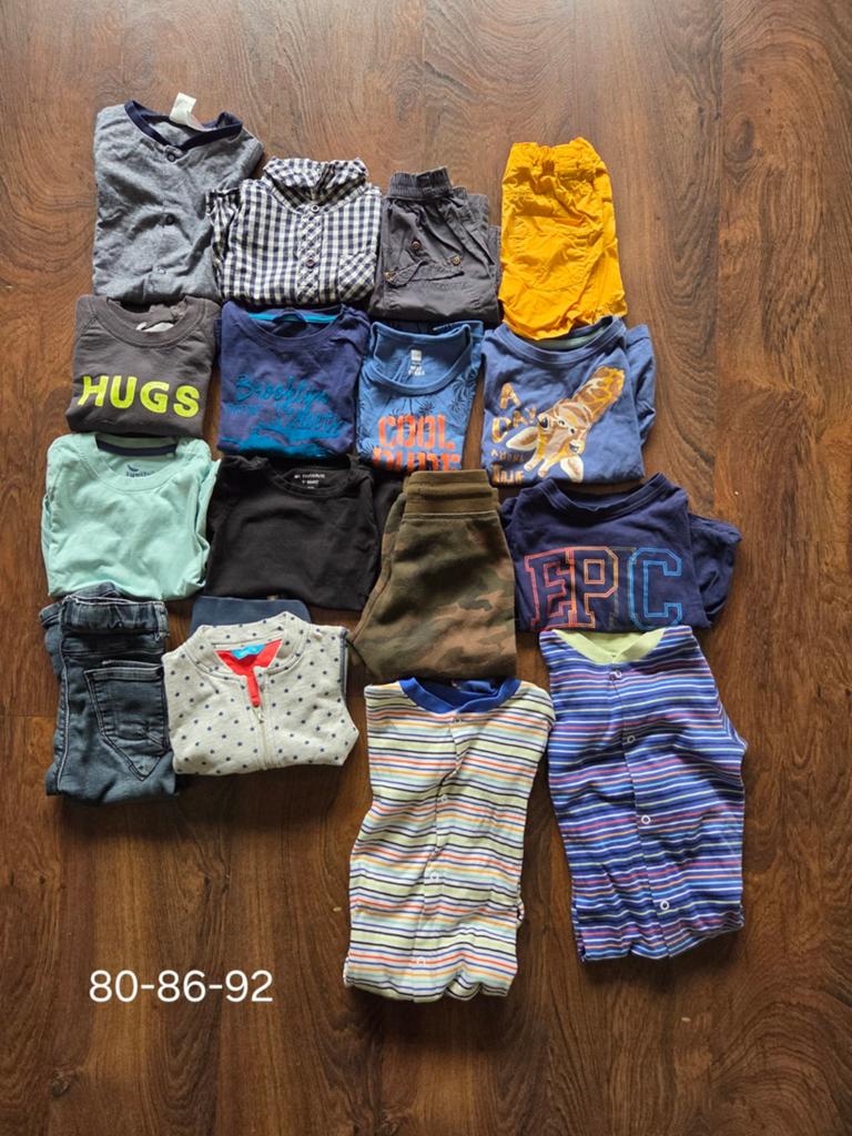 Groot kledingpakket jongens kleding maat 80-86-92, Kinderen en Baby's, Kinderkleding | Kinder-kledingpakketten, Ophalen of Verzenden