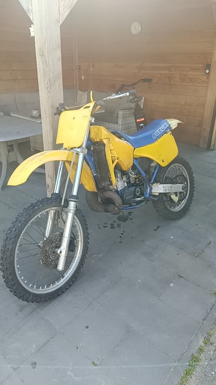 Waardepijling Suzuki RM 125 cc 2t 1987, Fietsen en Brommers, Brommers | Crossbrommers, Ophalen of Verzenden, Zo goed als nieuw
