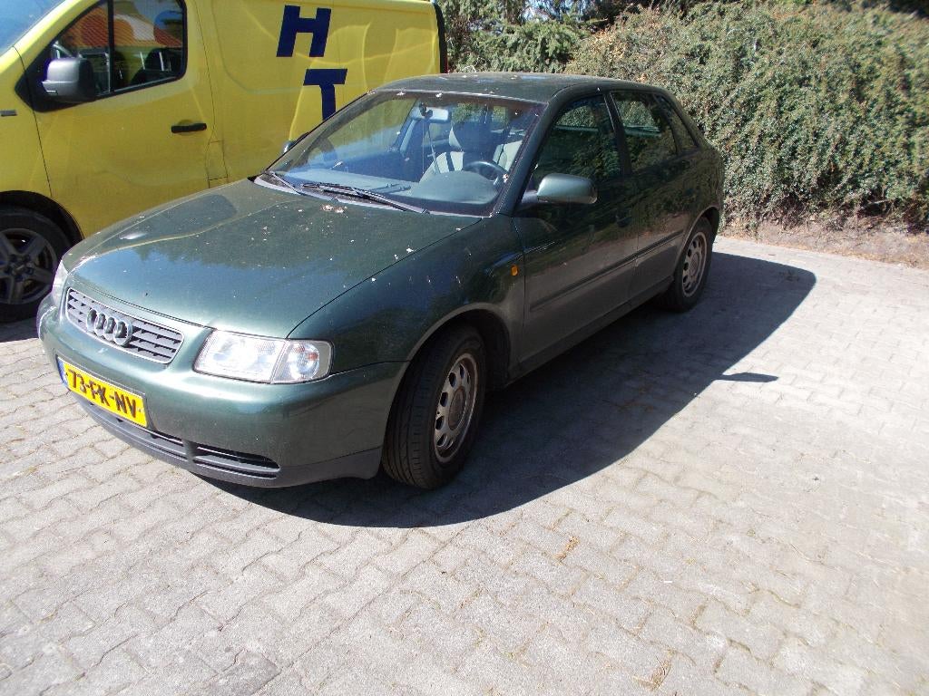 Audi A3 1.6 74KW 2000 Groen (AIRCO), Auto's, 100 pk, 49 €/maand, 1200 kg, Handgeschakeld