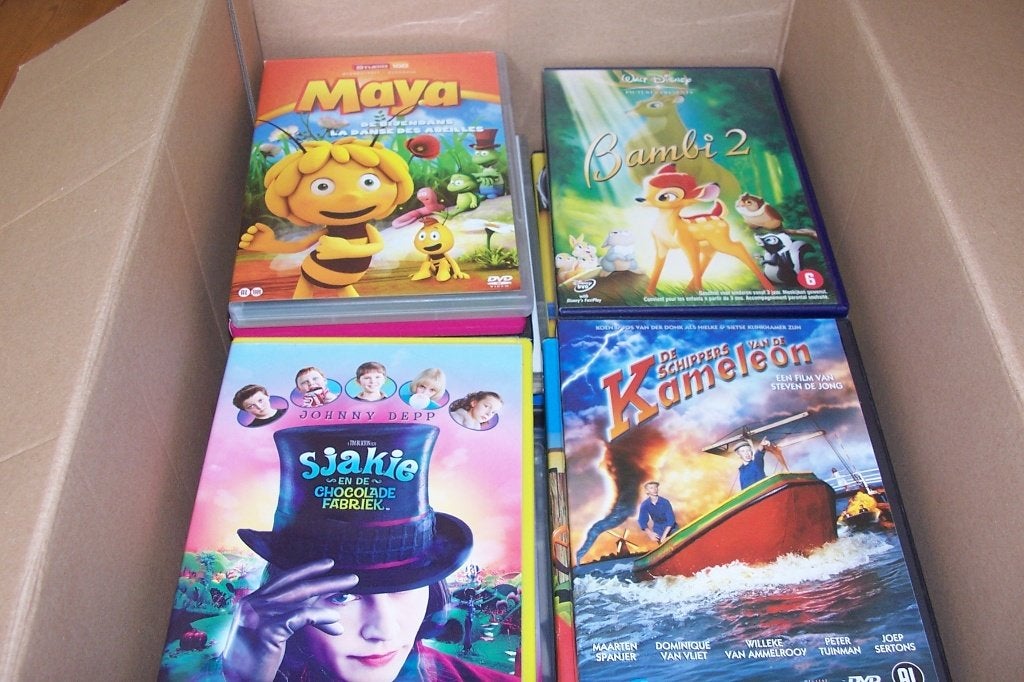 doos met ongeveer 50 kinder dvd's, Avontuur, Gebruikt, Overige typen, Ophalen of Verzenden