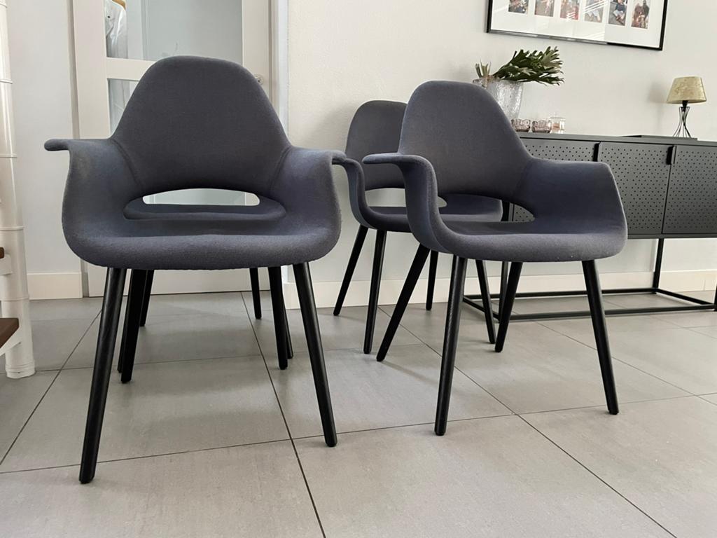 4x Vitra Eames Saarinen organic stoelen donkerblauw, Vitra, Gebruikt, Ophalen of Verzenden, Vier