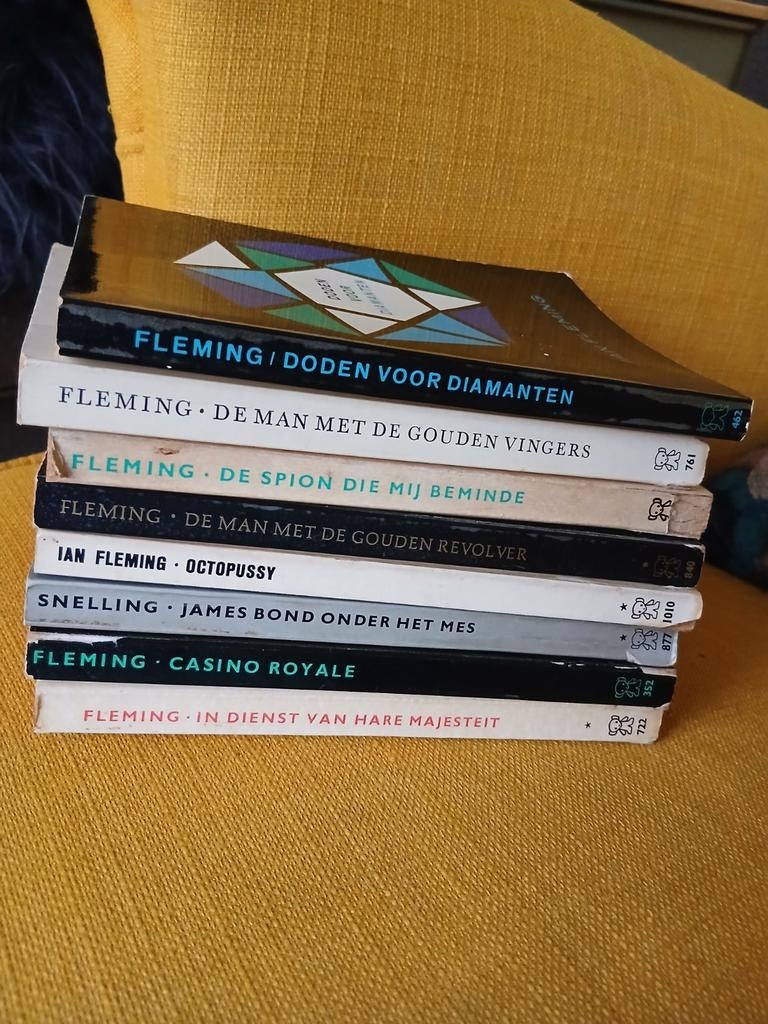 James Bond Collectie: 8 Ian Fleming Boeken, Ophalen of Verzenden, Gelezen, Ian Fleming