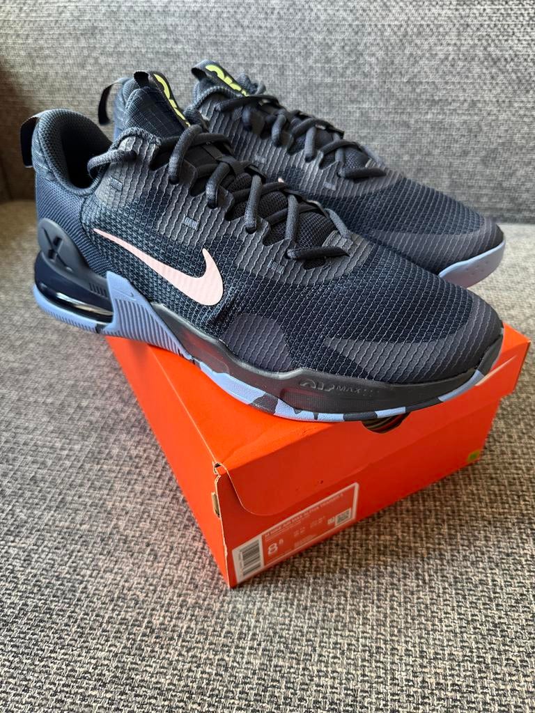 Nike Air Max Alpha Trainer 5 - Maat 42 - Nieuw in doos, Blauw, Sportschoenen, Nieuw, Ophalen of Verzenden