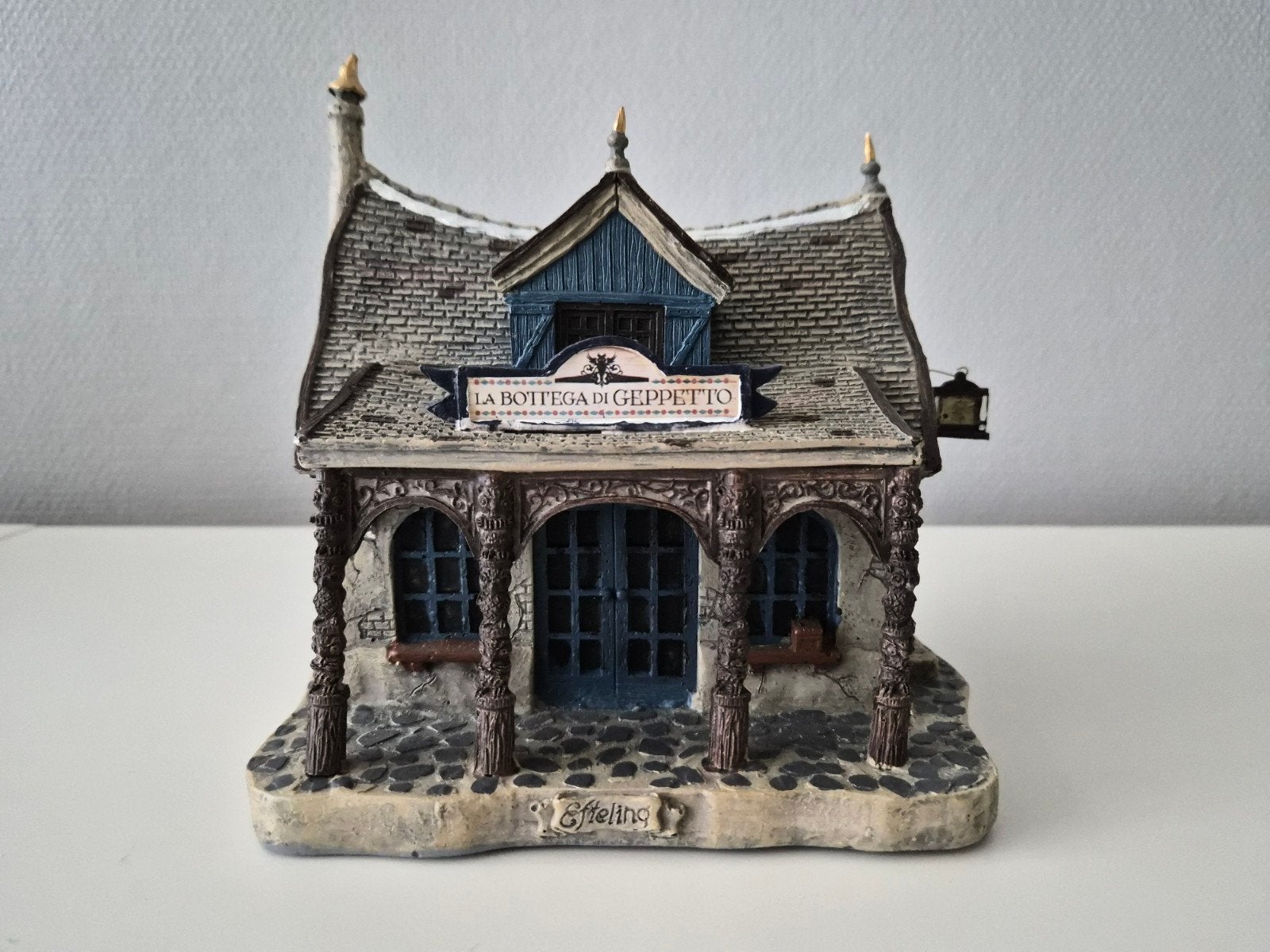 Efteling Luville huis van Gepetto Pinokkio, Verzamelen, Ophalen, Zo goed als nieuw, Beeldje of Poppetje