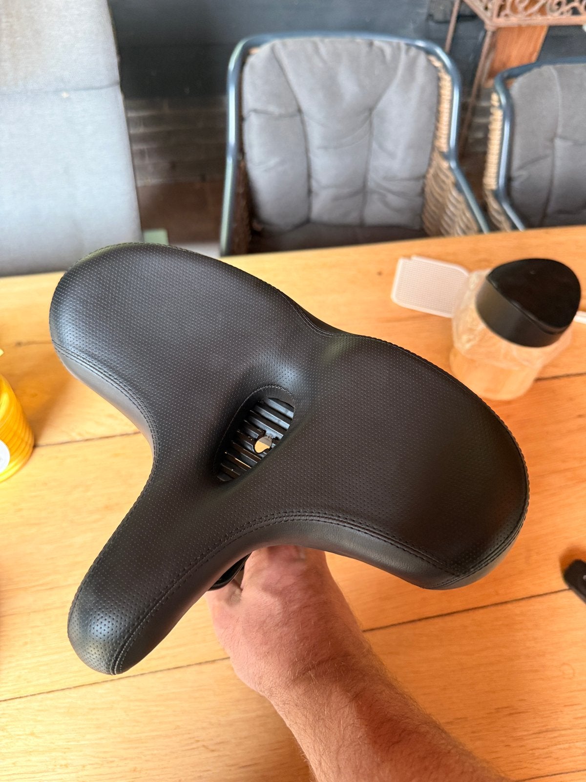 West biking ergonomisch zadel met verende zadelpen, Fietsen en Brommers, Ophalen of Verzenden, Zo goed als nieuw, Zadel