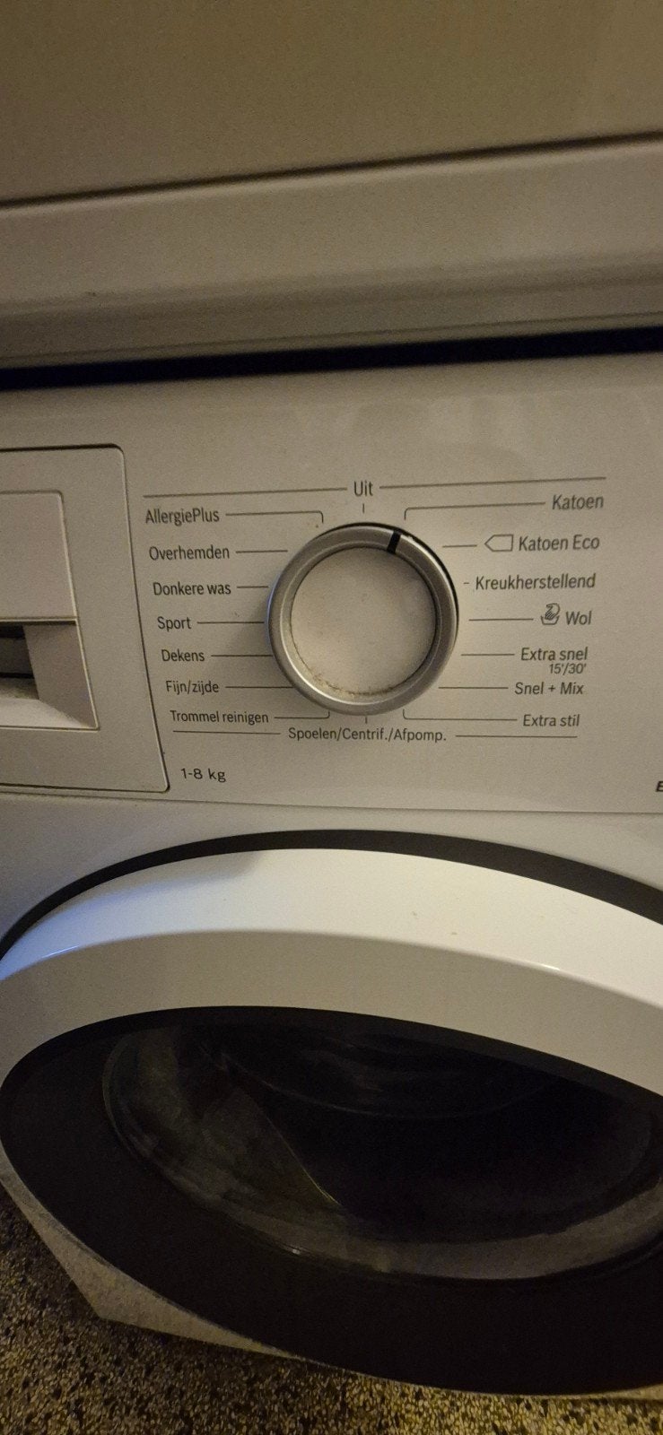 wasmachine te koop merk  bosch 8kg, Ophalen of Verzenden, Zo goed als nieuw, Voorlader, 85 tot 90 cm